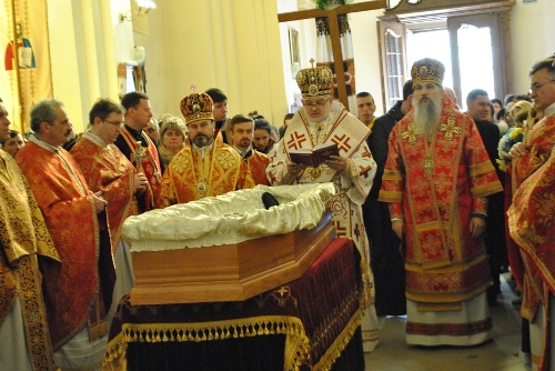 У Львові духовенство та вірні попрощалися з отцем Василем Поточняком.(ФОТО)